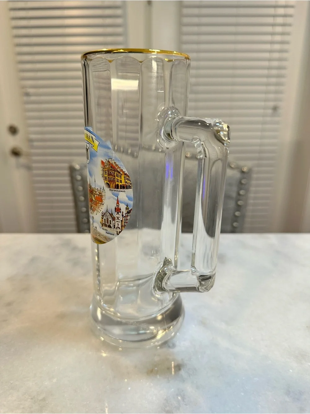 Vintage Munchen Landmarks Beer Mug Stein with Metallic Gold Rim, 16oz